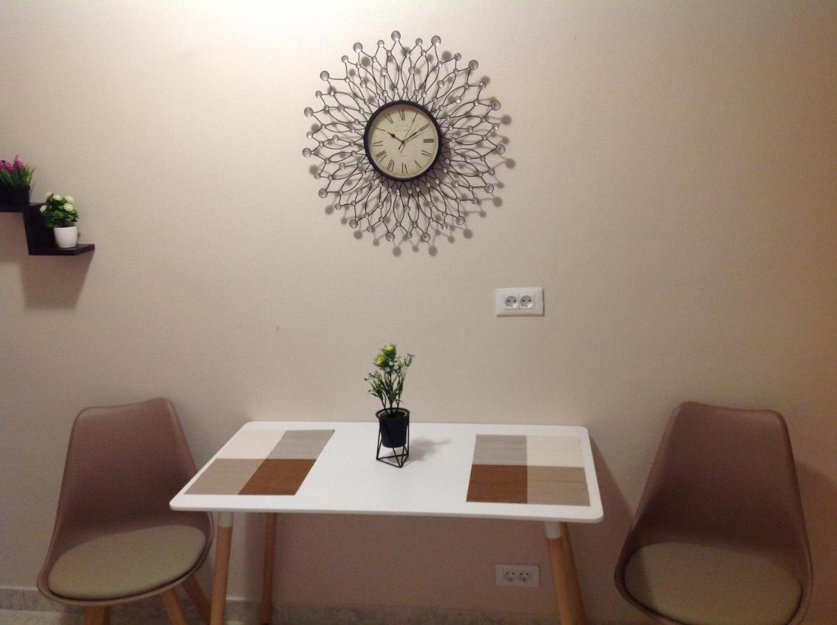 Pansion Zaharoula Hotel Fira  Ngoại thất bức ảnh