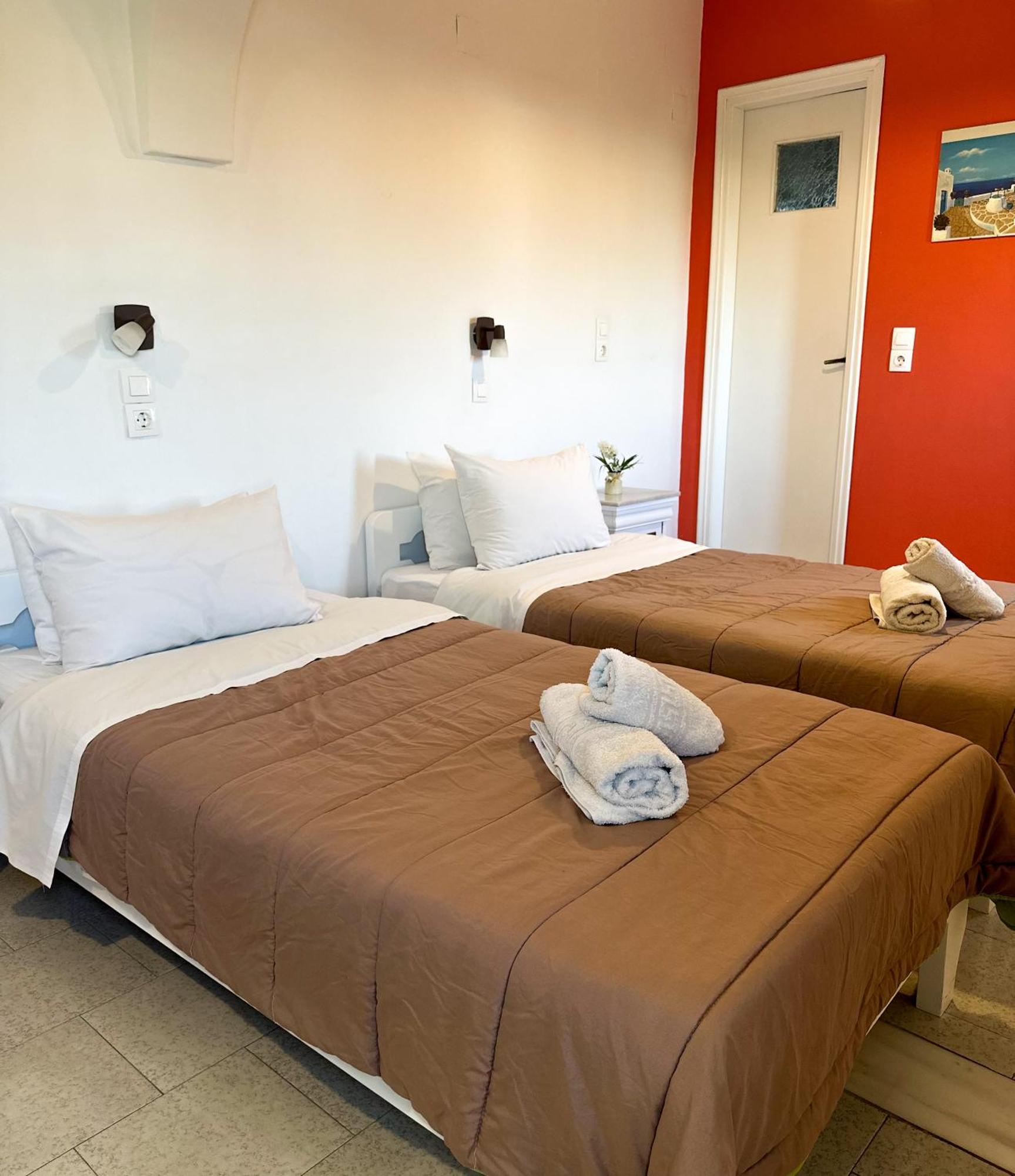 Pansion Zaharoula Hotel Fira  Ngoại thất bức ảnh