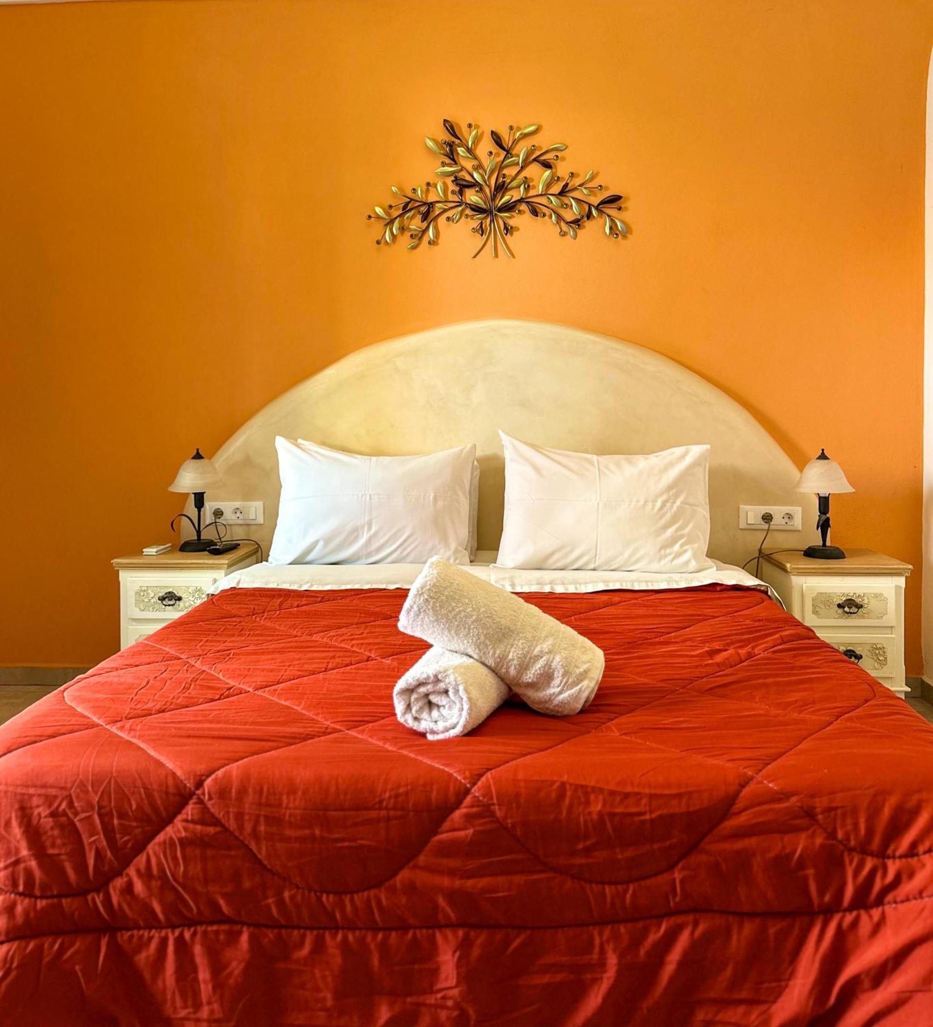 Pansion Zaharoula Hotel Fira  Ngoại thất bức ảnh