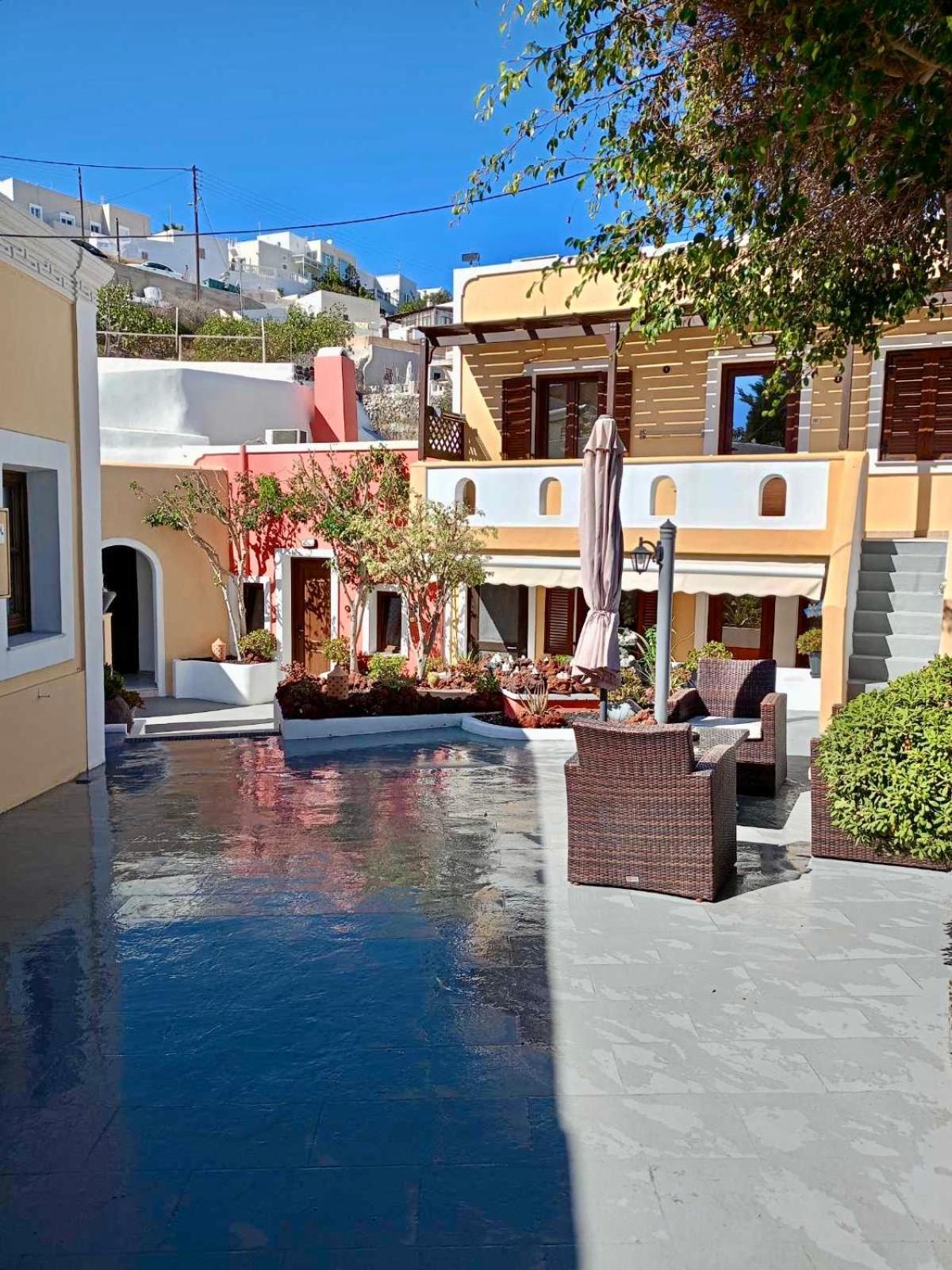 Pansion Zaharoula Hotel Fira  Ngoại thất bức ảnh