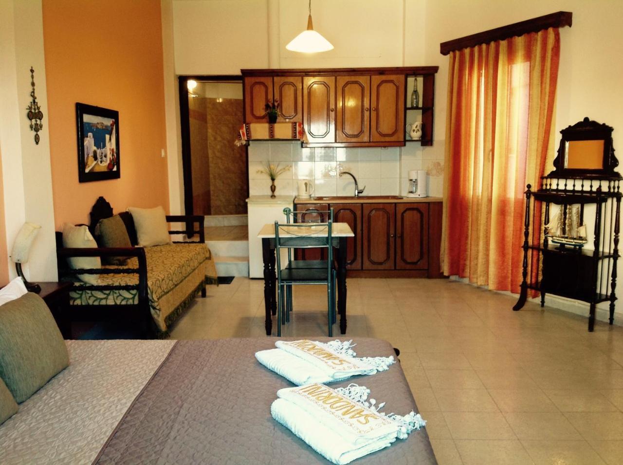 Pansion Zaharoula Hotel Fira  Ngoại thất bức ảnh